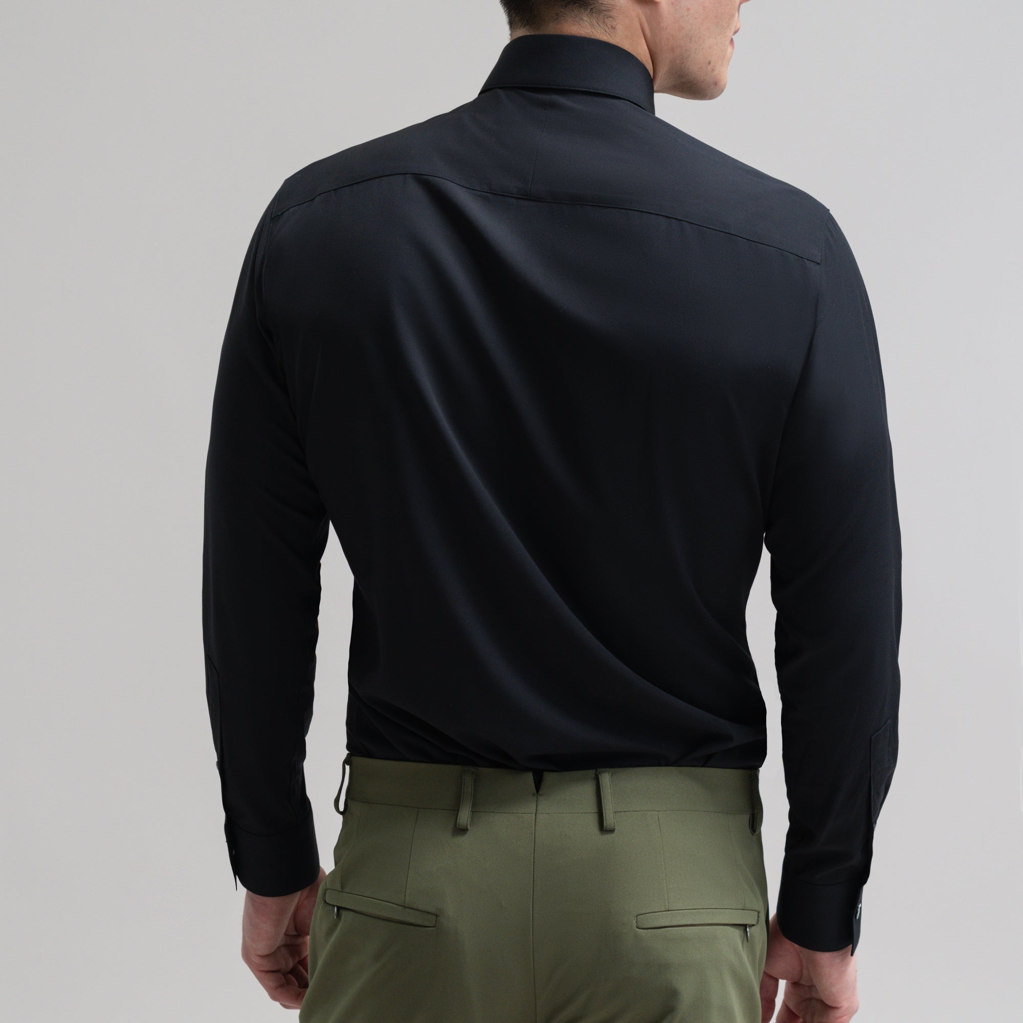 Custom Bespoke Tailored Spread Shirt model Jesse in Black BreezeTech