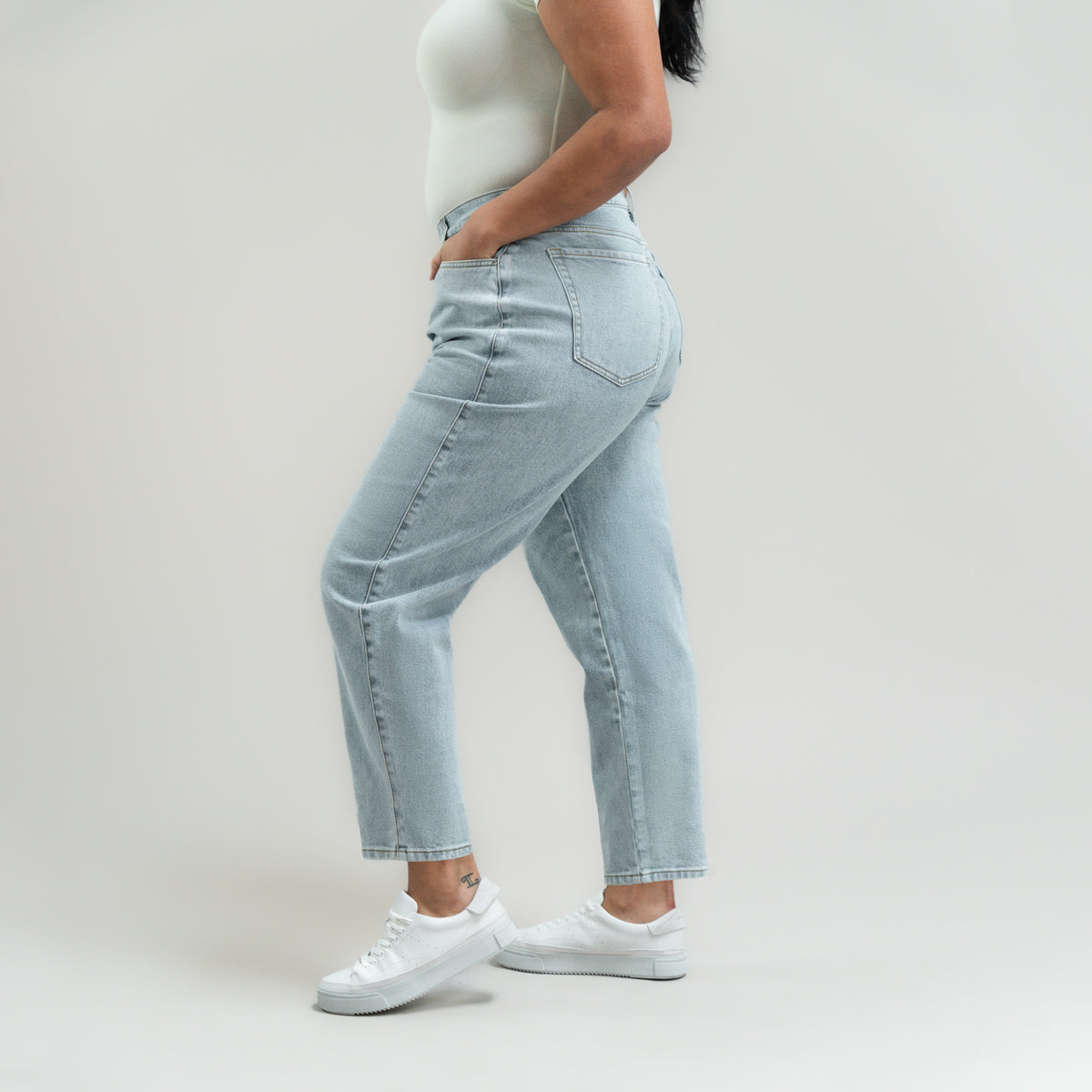 Tags:(5'10"|14-16) True vintage mom jeans custom sizeless tailored model Drew in Vintage Gin