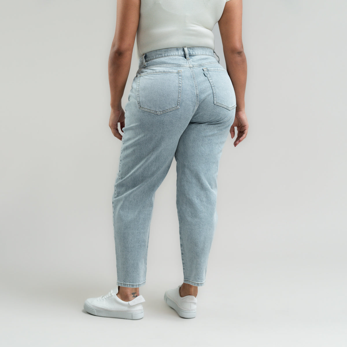 Tags:(5'10"|14-16) True vintage mom jeans custom sizeless tailored model Drew in Vintage Gin