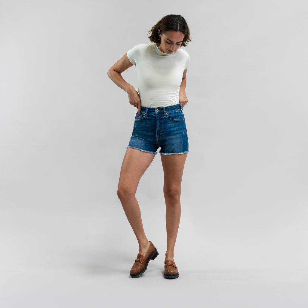 Custom jean denim shorts fit shortie model Moe in Sur Blue