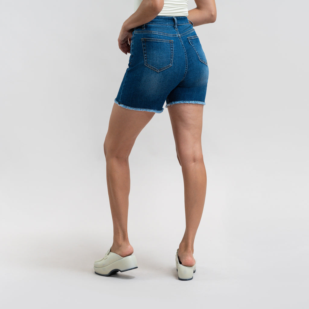 Custom jean denim shorts fit weekender model Moe in Sur Blue