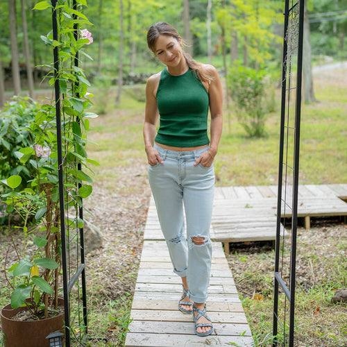 Peloton instructor Emma Lovewell mom jeans model emma in emma blue